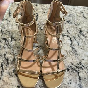 Nanette Lepore metallic gold  T ankle straps sandals back zipper block 2” heels